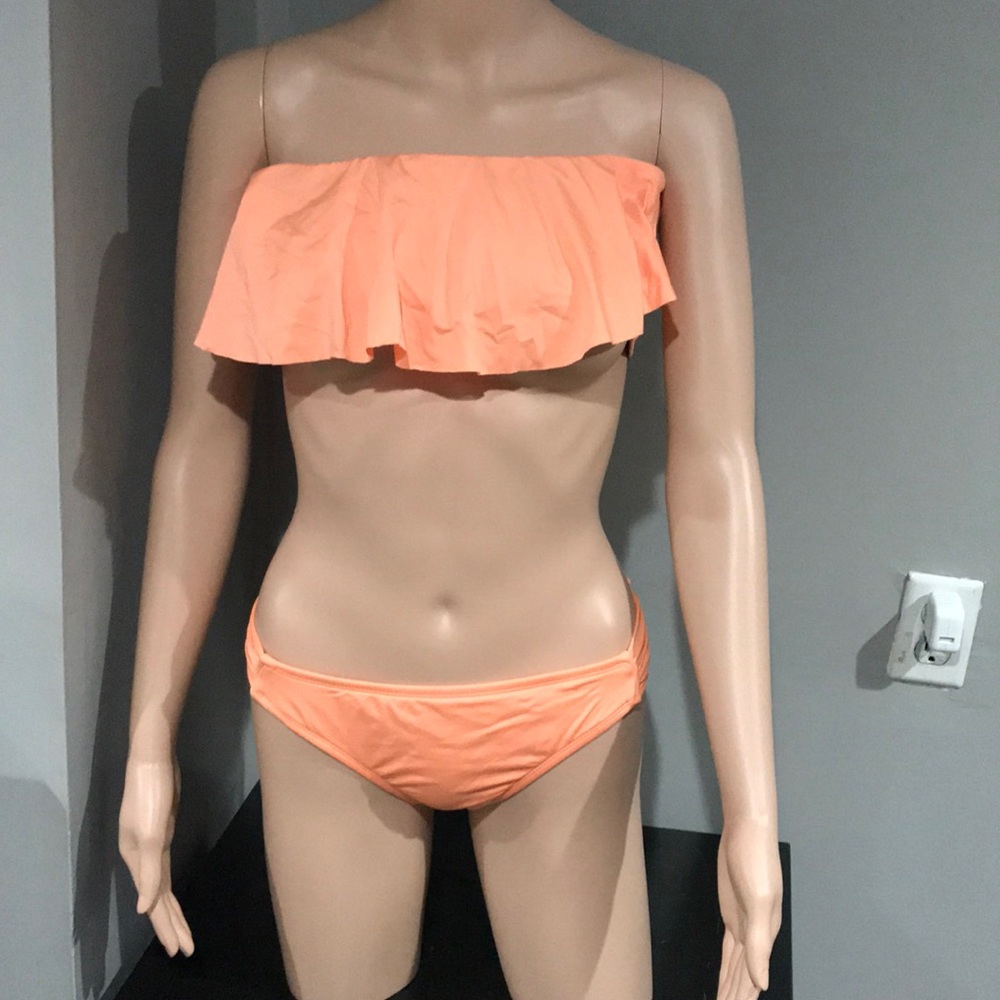 Orange strapless bikini